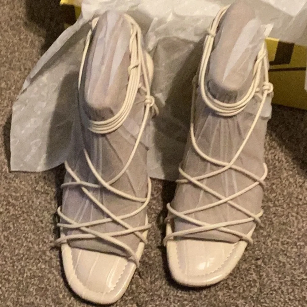 NIB Circus by Sam Edelman Size 9M Shoes Blanche, Ivory - Picture 2 of 10